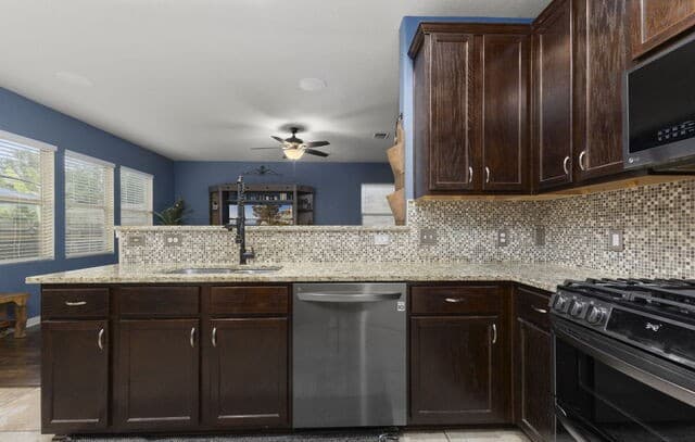 2014  Estonia Grey, San Antonio, TX 78251 — photo 10
