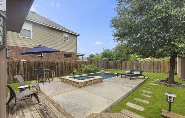 2014  Estonia Grey, San Antonio, TX 78251 — photo 23