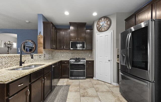 2014  Estonia Grey, San Antonio, TX 78251 — photo 9
