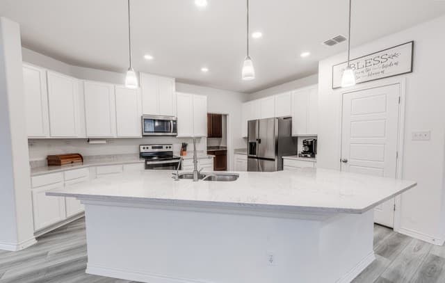 408  Sambar Bay Dr, Boerne, TX 78006 — photo 12