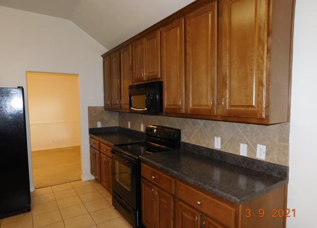 15713  Fair Lane, San Antonio, TX 78154 — photo 5