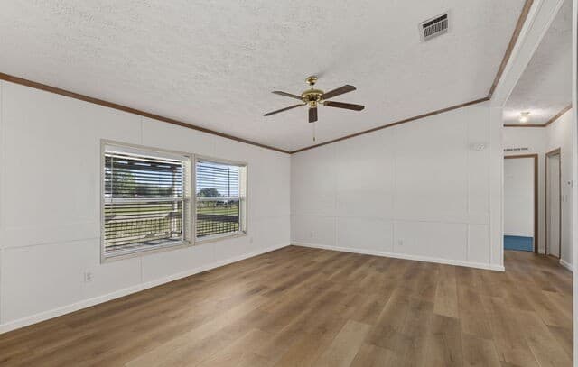 133  Oak View Dr, La Vernia, TX 78121 — photo 14