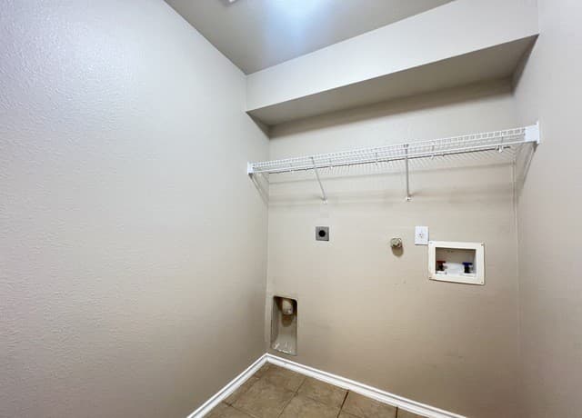 7627  Ariel Hl, San Antonio, TX 78252 — photo 14