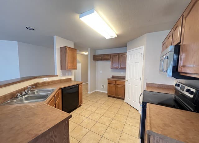 7627  Ariel Hl, San Antonio, TX 78252 — photo 22