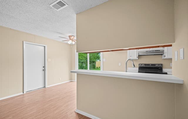 12022  Casa Bonita, San Antonio, TX 78233 — photo 18