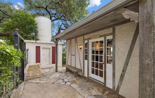 48  Holiday Rd, Comfort, TX 78013 — photo 3