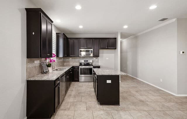11903  Silver Valley, San Antonio, TX 78254 — photo 8