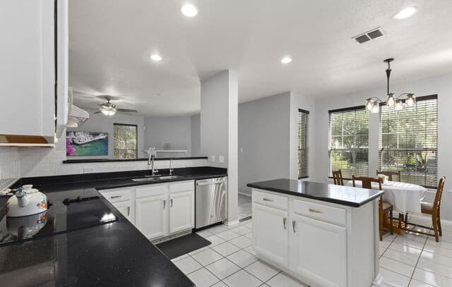 6521  Ashby Pt, Live Oak, TX 78233 — photo 10