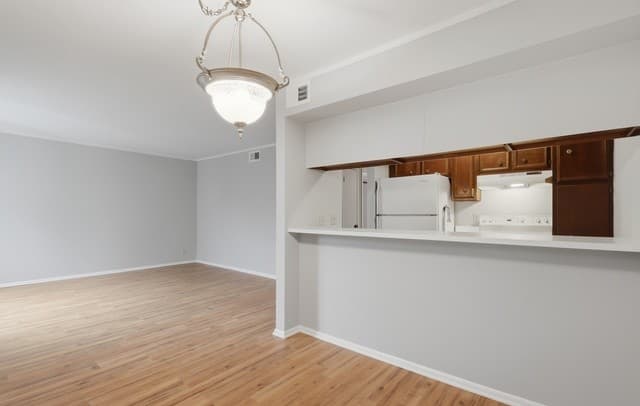 8702  Village Dr Unit 123, San Antonio, TX 78217 — photo 11