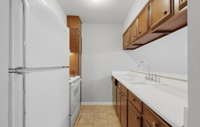 8702  Village Dr Unit 123, San Antonio, TX 78217 — photo 12