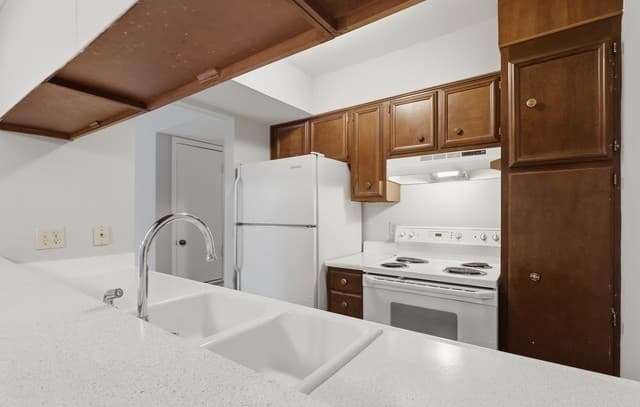 8702  Village Dr Unit 123, San Antonio, TX 78217 — photo 14