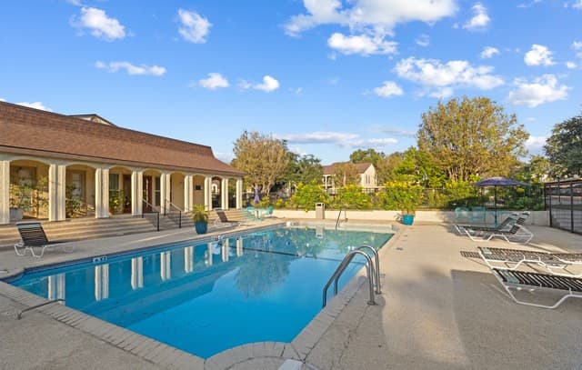 8702  Village Dr Unit 123, San Antonio, TX 78217 — photo 2