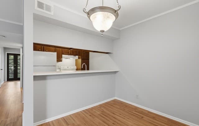8702  Village Dr Unit 123, San Antonio, TX 78217 — photo 9