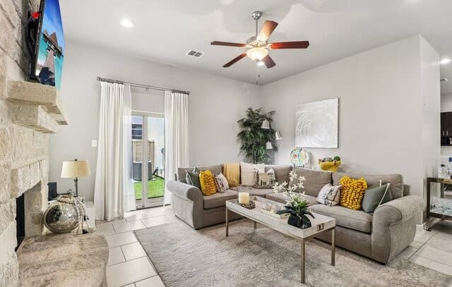 5941 Whitby Rd Unit 101