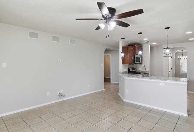2334  Camberly Vw, Converse, TX 78109 — photo 5