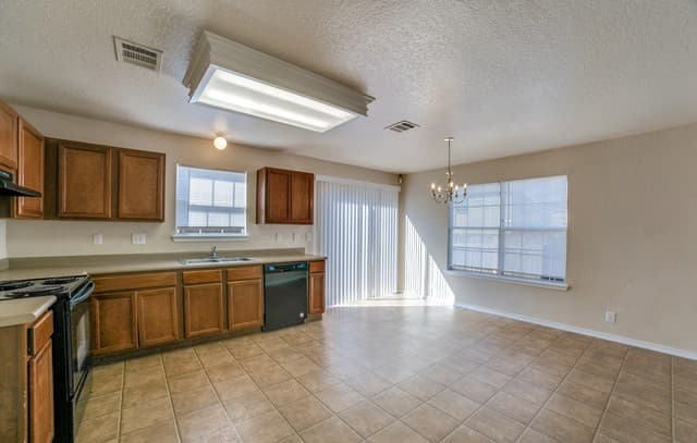 26  Moondance Hl, San Antonio, TX 78254 — photo 4