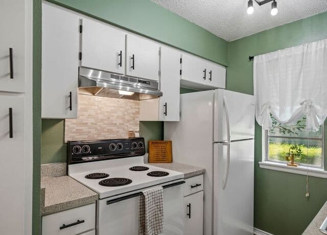 774  Clearview Drive, San Antonio, TX 78228 — photo 11