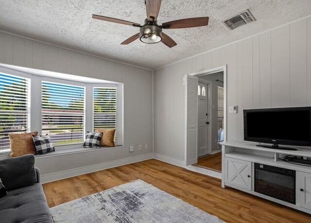 774  Clearview Drive, San Antonio, TX 78228 — photo 14