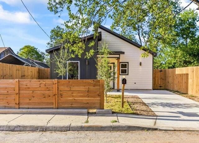 107 Calles St