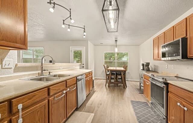 137  Goldenrod, Cibolo, TX 78108 — photo 7
