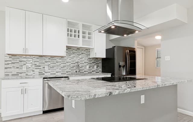 211  Beverly Dr, San Antonio, TX 78228 — photo 8