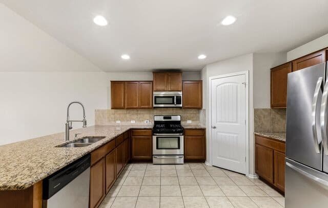 10213  Metz Valley, Schertz, TX 78154 — photo 10