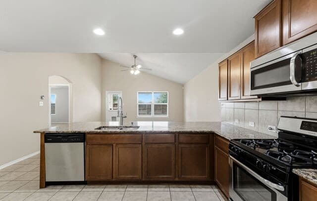 10213  Metz Valley, Schertz, TX 78154 — photo 12