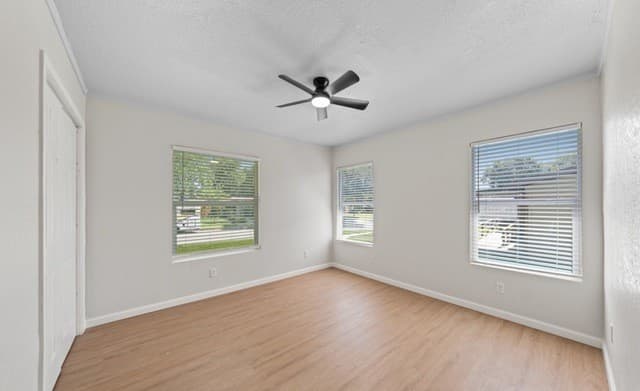 454  Storeywood Dr, San Antonio, TX 78213 — photo 10