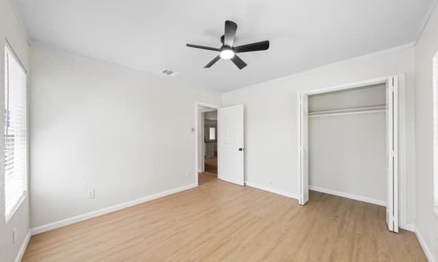 454  Storeywood Dr, San Antonio, TX 78213 — photo 11