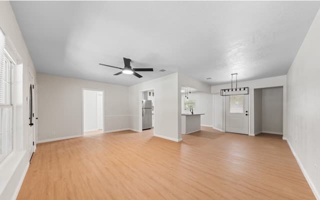 454  Storeywood Dr, San Antonio, TX 78213 — photo 4