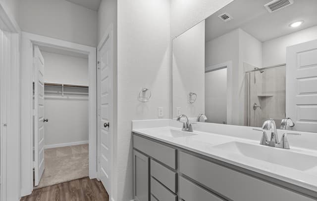 2347  Crisp Gln, San Antonio, TX 78224 — photo 8