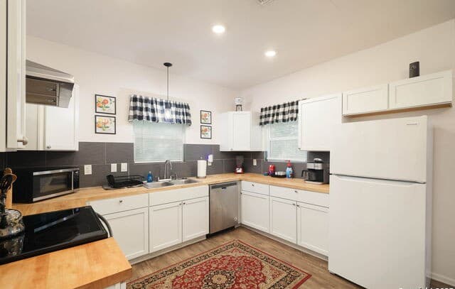 166 E Harding Blvd, San Antonio, TX 78214 — photo 17