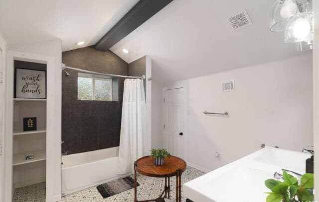 166 E Harding Blvd, San Antonio, TX 78214 — photo 23
