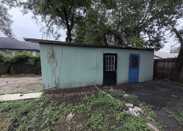 423 N San Ignacio Ave, San Antonio, TX 78228 — photo 6
