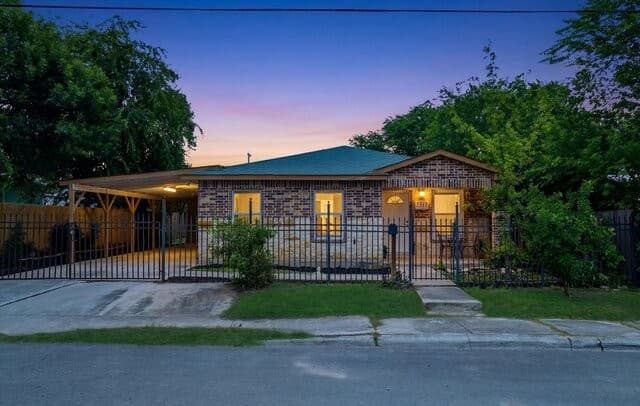 1311  Rivas St, San Antonio, TX 78207 — photo 25
