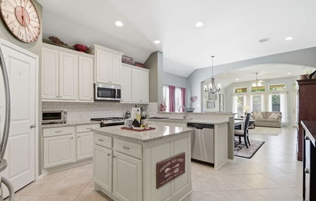 2431 Merritt Vista