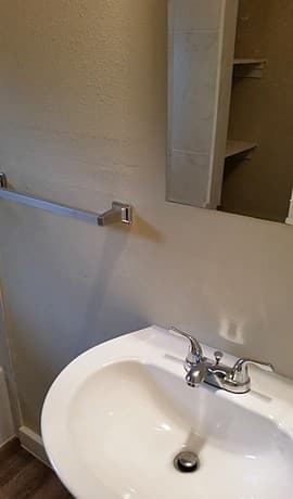 516  Bexar Dr, San Antonio, TX 78228 — photo 9