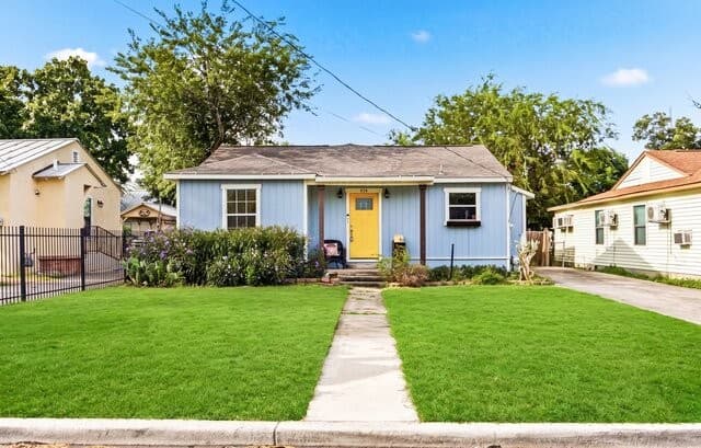 434  Ward Ave, San Antonio, TX 78223