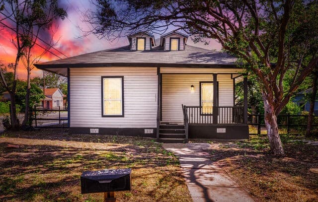151  Cornell Ave, San Antonio, TX 78201 — photo 2