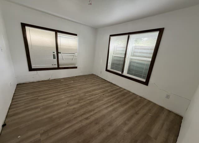 2104 S Navidad St, San Antonio, TX 78207 — photo 3
