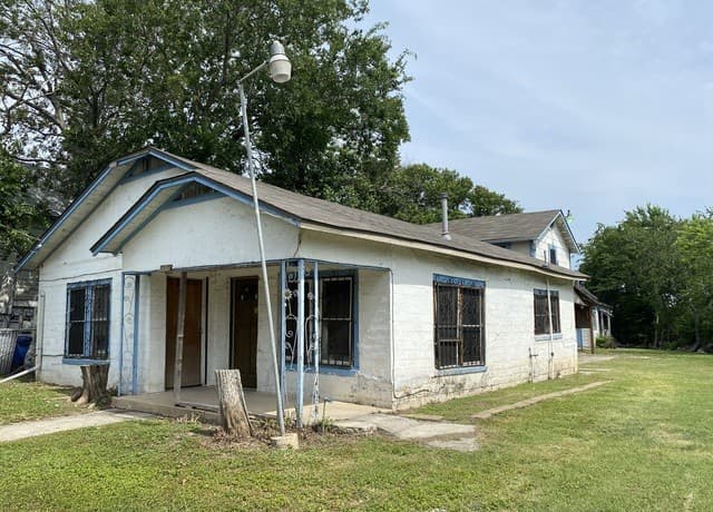 1315  Monterey St, San Antonio, TX 78207 — photo 6