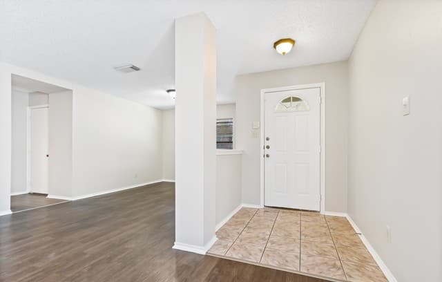 9919  Alexa Pl, San Antonio, TX 78251 — photo 2