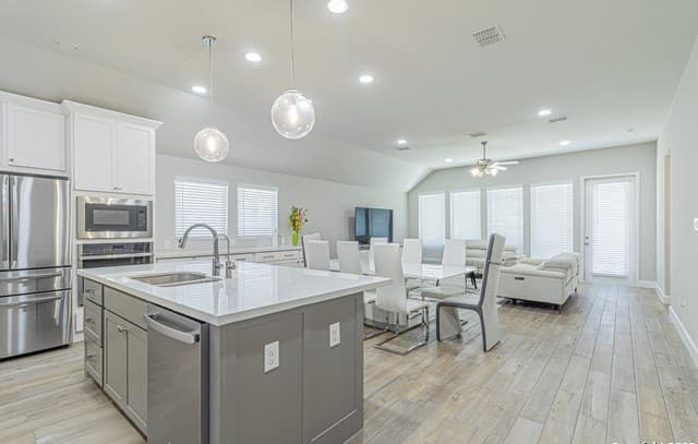 9328  Trestle Creek, San Antonio, TX 78254 — photo 17