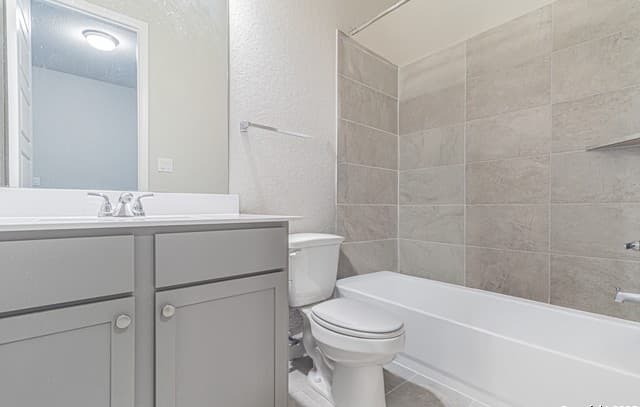 9328  Trestle Creek, San Antonio, TX 78254 — photo 21