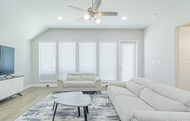 9328  Trestle Creek, San Antonio, TX 78254 — photo 9