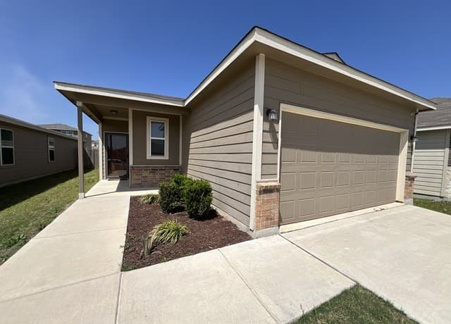 338  Mistflower, New Braunfels, TX 78130 — photo 2