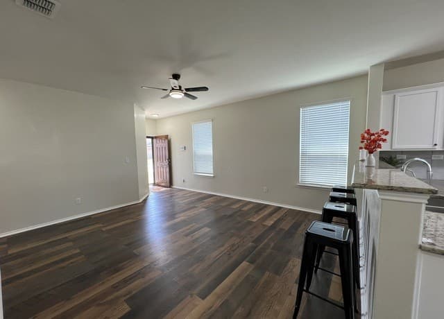338  Mistflower, New Braunfels, TX 78130 — photo 7