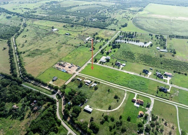 114  County Road 684, Lytle, TX 78052 — photo 3