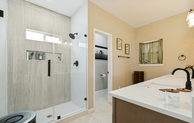 500  County Road 2645, Moore, TX 78057 — photo 14