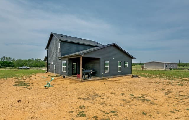 500  County Road 2645, Moore, TX 78057 — photo 22